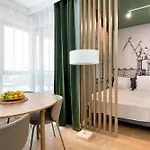 아파트 Stylish Doki With Air Conditioning & Parking In By Renters *